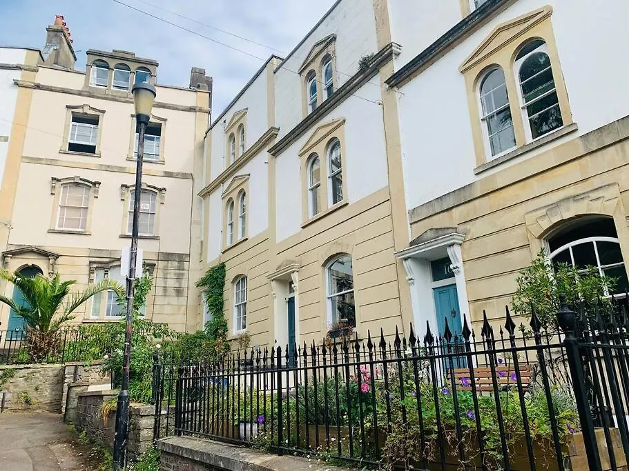 Apartment Near Harbourside & City Centre Bristol